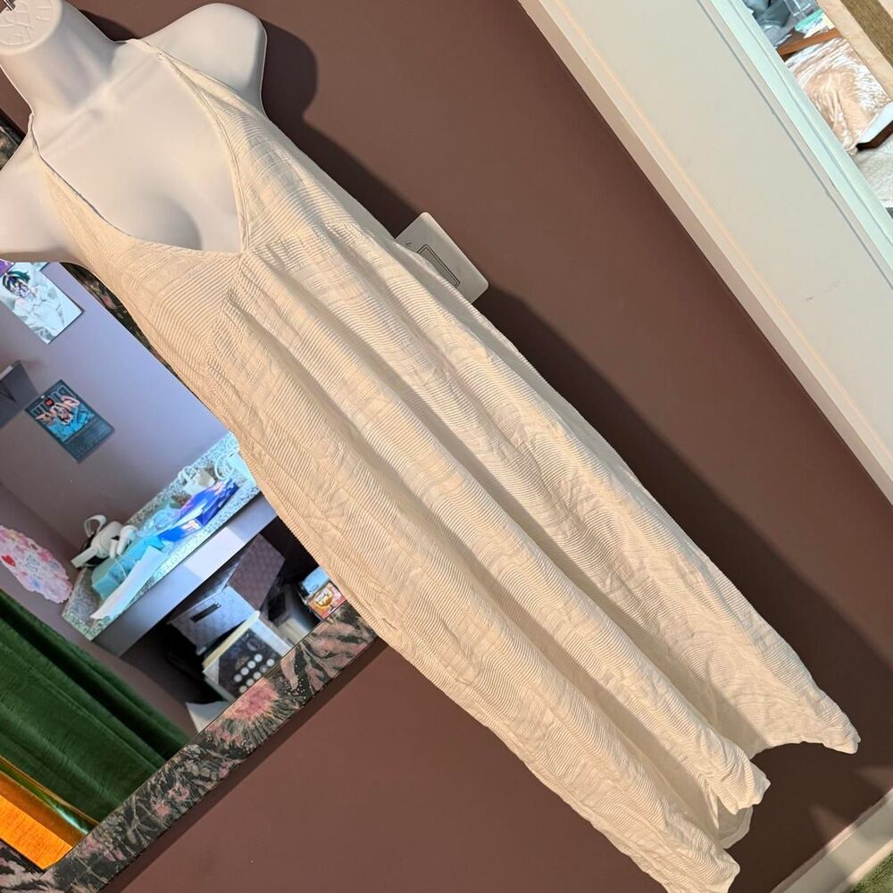 Lacausa Women's White and Cream Dress
